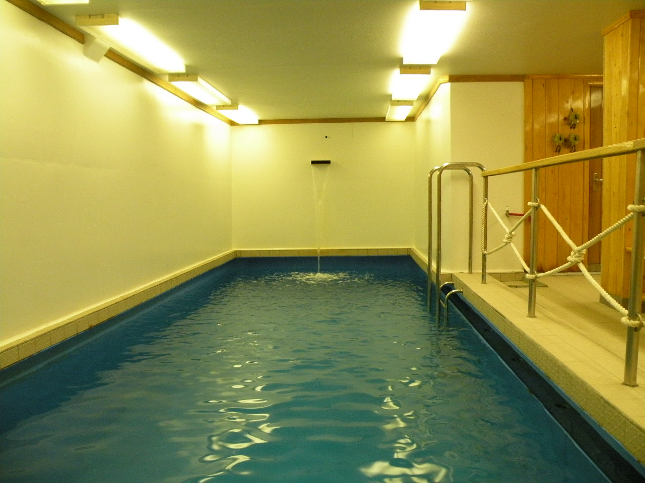 Quark Expeditions 50 Years of Victory Pool 3.jpg